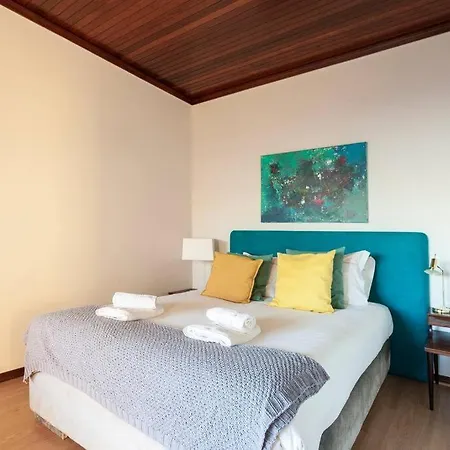 Апартаменты Atlantic Views Luxury Retreat